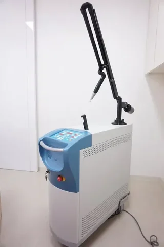 ｑスイッチヤグレーザー