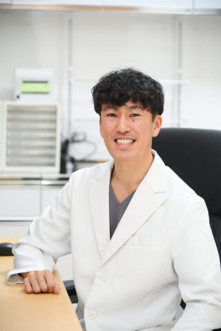 海老名皮膚科・美容皮膚科 院長 原崎 仁平 先生
