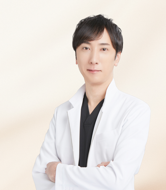 仙台駅前美容外科　院長 安本 匠　先生プロフィール写真